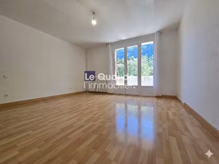 a vendre : appartement t4 les 3 ponts