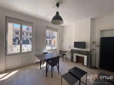 quartier badouillère / studio à louer refait à neuf