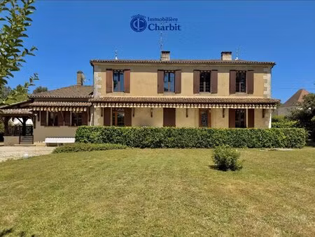 maison familiale de caractère - 260m² habitables sur terrain clos de 3 000m²