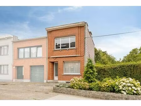 huis met veel potentieel te koop in borsbeek!