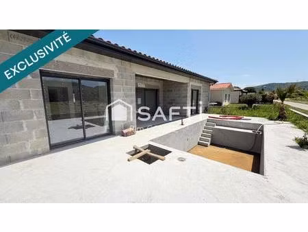 maison récente avec piscine et vue sur l’ardèche – sablons!!