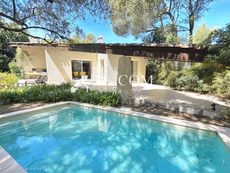 magnifique villa d'architecte sur la côte-d'azur