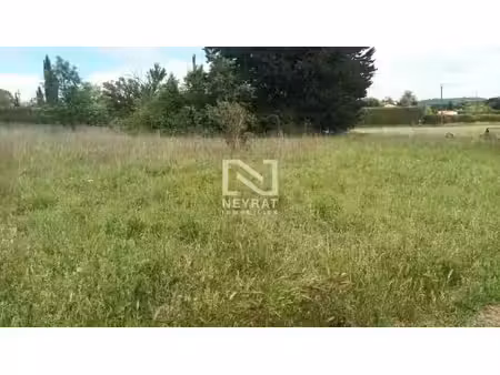 tourrettes terrain en zone agricole superficie 1450 m2