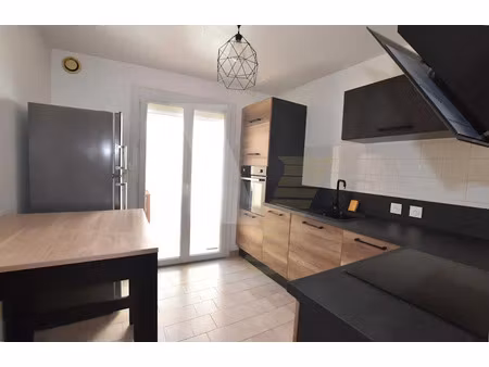 location appartement 3 pièces 70.73 m² à villeneuve-lès-béziers (34420)  750 €