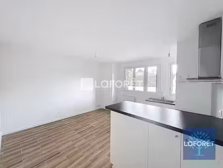 location appartement 2 pièces 37.52 m² à arpajon (91290)  766 €