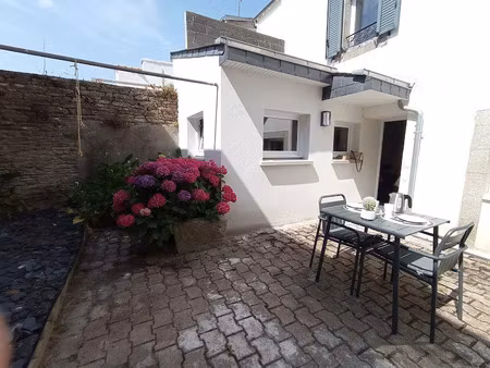 location appartement 2 pièces 40.7 m² à concarneau (29900)  650 €