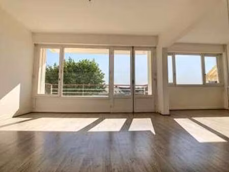location appartement 4 pièces à angers deux croix banchais (49000) : à louer 4 pièces / 72