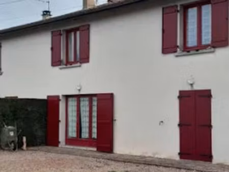 location appartement 5 pièces 140 m² à montagny (42840)  800 €