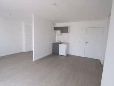 location appartement t1 à saint-nazaire (44600) : à louer t1 / 31m² saint-nazaire