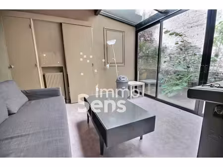 location meublée appartement 4 pièces 75.3 m² à lille (59000)  1 218 €