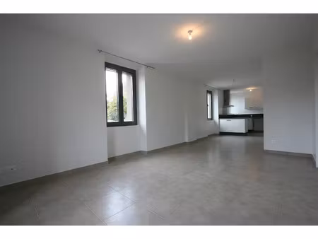 location appartement 3 pièces 78.07 m² à pringy (74370)  1 402 €