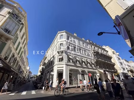 location appartement 3 pièces à cannes (06400)  1 950 €