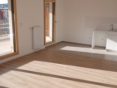 location appartement 3 pièces 72 m² à villeneuve-la-garenne (92390)  1 502 €