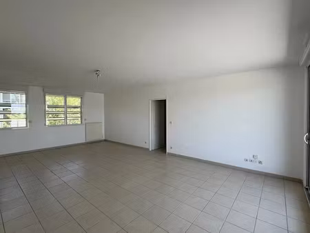 location appartement 5 pièces 124.66 m² à toulouse (31000)  1 995 €