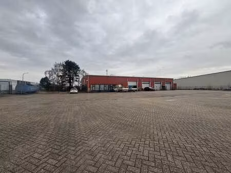 bâtiment commercial à vendre à jumet