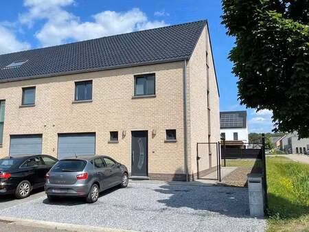 maison à louer à leopoldsburg € 1.300 (lpkeu) - hozimmo | zimmo