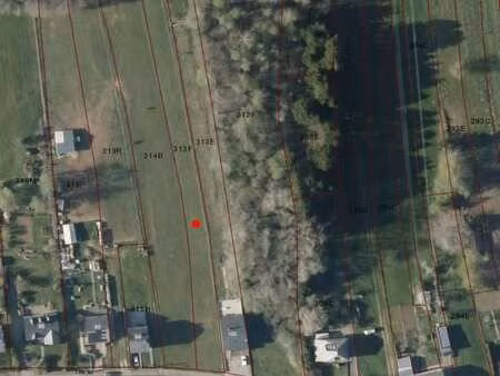 terrain de 1800m² dans village