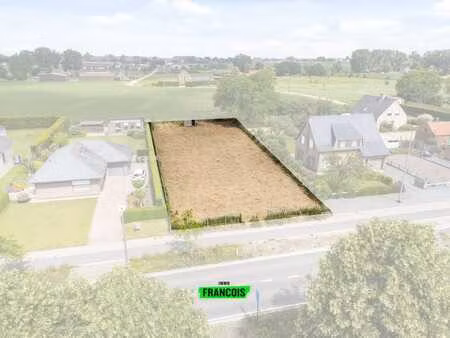terrain à bâtir de 1.379 m² pour une construction ouverte à…