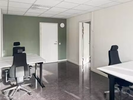 bureau pour 2 à the office operators too brussels airport
