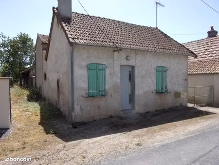 gennetines  sur 985 m² petite maison à rénover avec dépendance