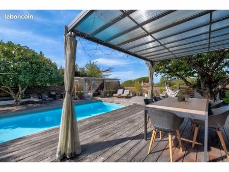 maison 5 pièces 180 m²