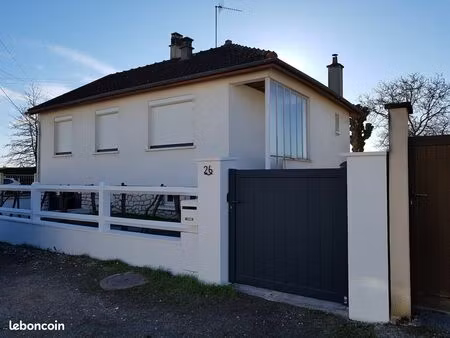 maison individuelle sur terrain arboré