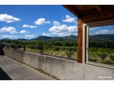 villa 5 pièces 148 m²