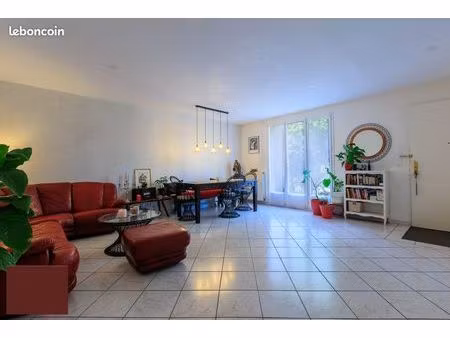 rez de jardin t4 97m²