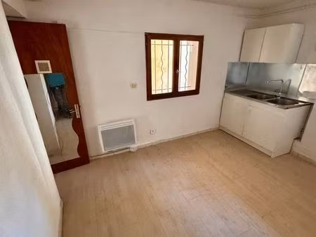 le cannet loue 2p ~35m2   rez de jardin   tbe  sud   calme