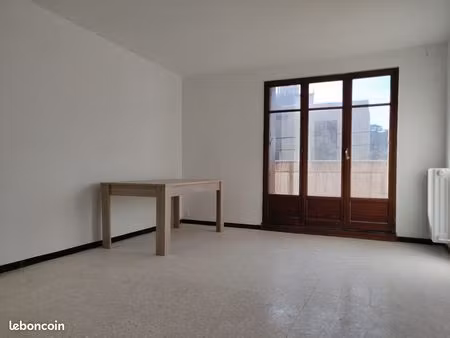appartement 3 pièces 64 m²