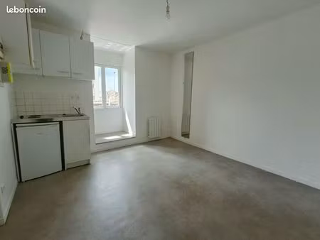 studio 1 pièce 18 m²