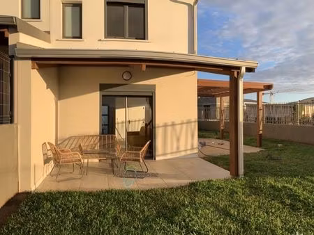 villa 3 pièces 60 m²