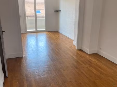 joli f3 très bien situé