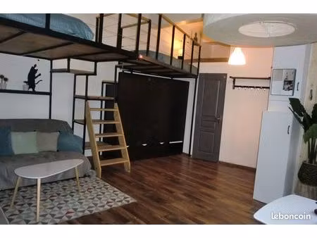 grand studio style loft rues piétonnes