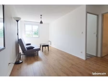 t2 meublé 38m2  proche centre-ville
