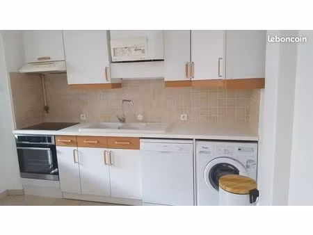 location meublee t3 avec terrasse hyper centre le puy en velay