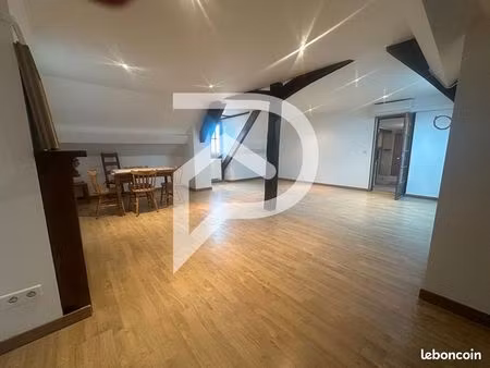loft 3 pièces 84 m²