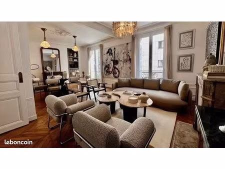 appartement meublé 80m² – 2 chambres – haussmannien avec ascenseur – paris 15e