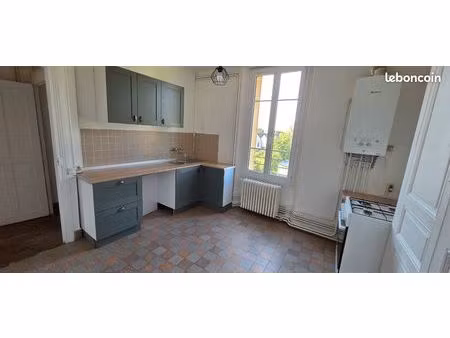 appartement 46m2 t2 centre-ville