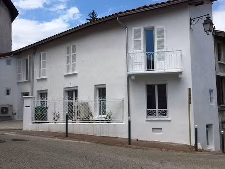 maison de ville renovee et climatisee – 6 pieces 137m² + terrasse – seyssins village