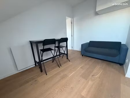 sans frais d’agence  t2 meublé 32 m2 refait à neuf quartier travot