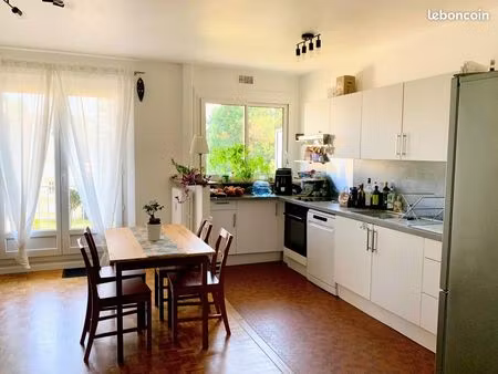 appartement 2 pièces meublé 47 m² refait à neuf - très lumineux - parking - balcon avec vu