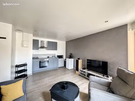 studio 30 m2