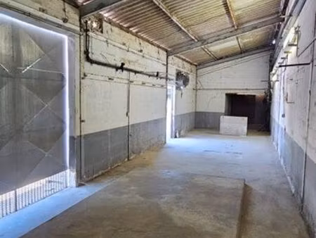 entrepôt de stockage - hangar - box