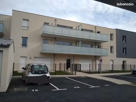 place parking exterieure
