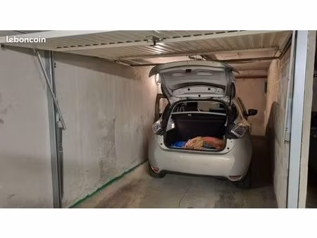 garage box 17 m² à louer