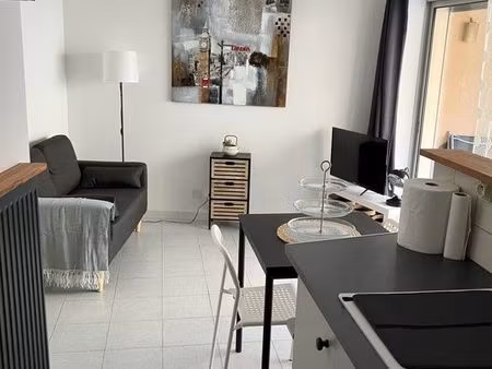 t2 entièrement meublé