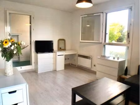 « studio meublé 22 m² – chu / faculté de médecine