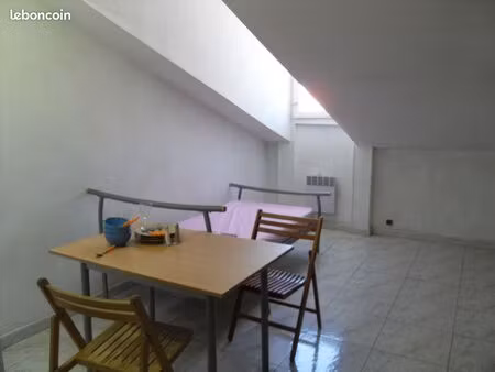 en plein coeur de nice  chambre d'étudiant
