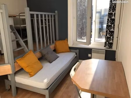 studio idéal étudiant quartier barbieux refait par architecte